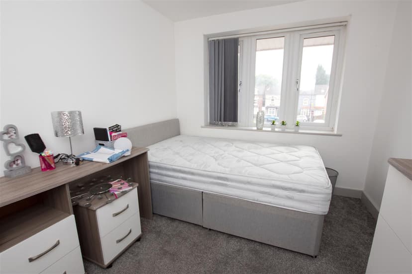 70, Heeley Road - Image 7