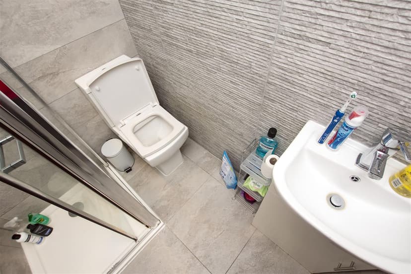 70, Heeley Road - Image 6