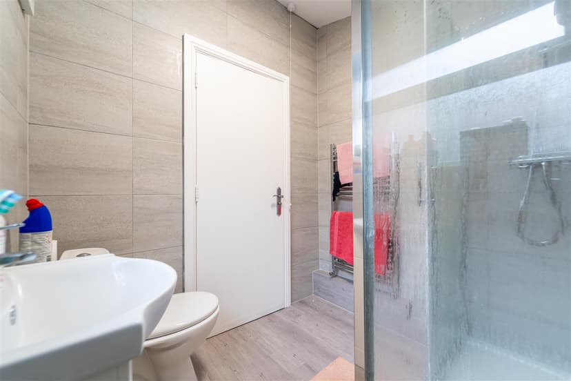 233, Heeley Road - Image 2