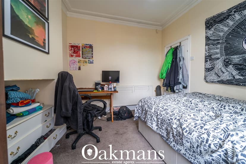 31, Mostyn Road - Image 7