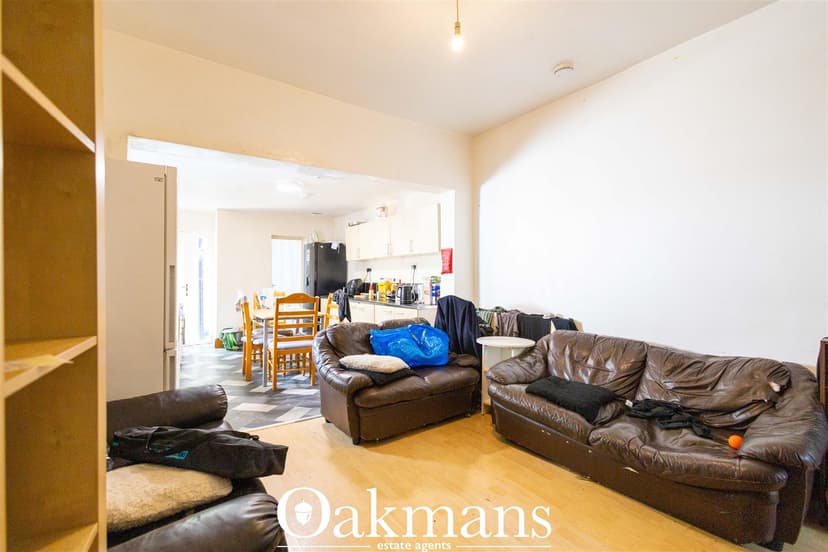 20, Harrow Road - Image 11