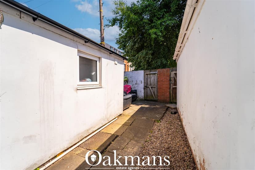 1, Dale Road - Image 1