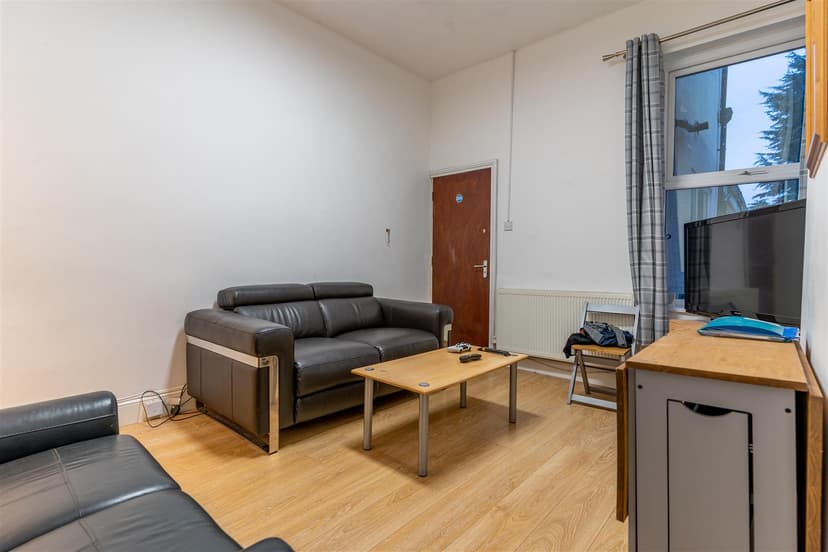 41, Exeter Road - Image 7