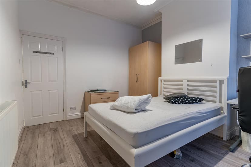 41, Exeter Road - Image 6