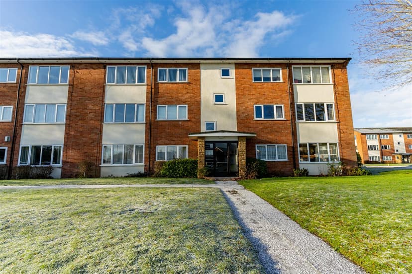 67, Arosa Drive - Image 10