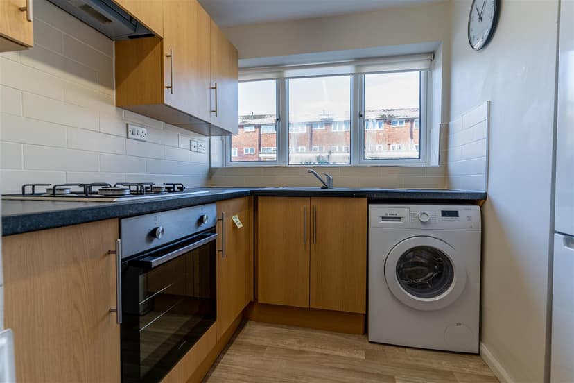 67, Arosa Drive - Image 9