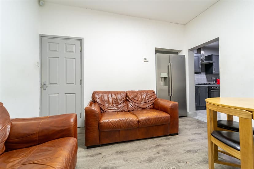 6, Umberslade Road - Image 20