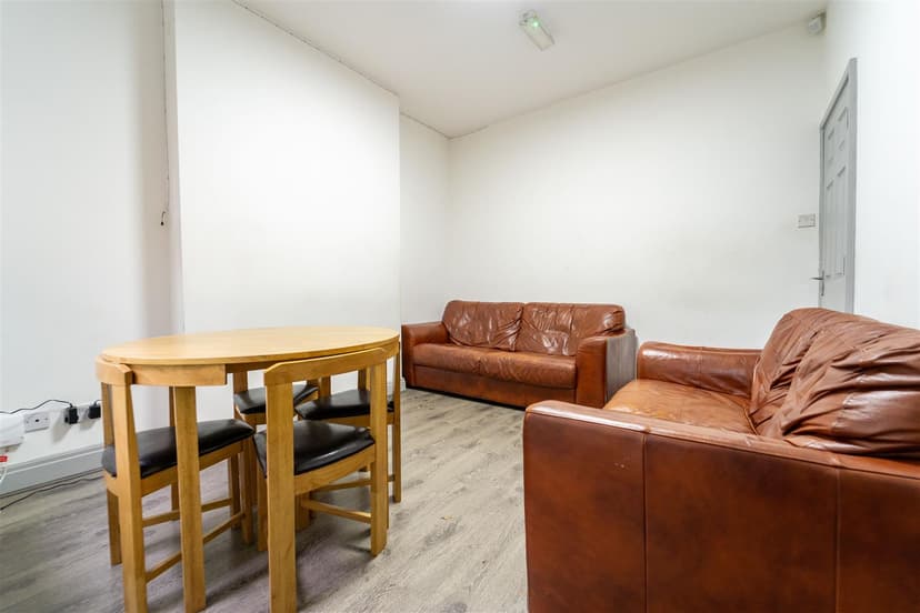 6, Umberslade Road - Image 19