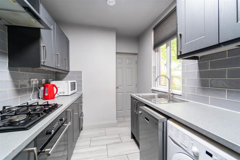 6, Umberslade Road - Image 17