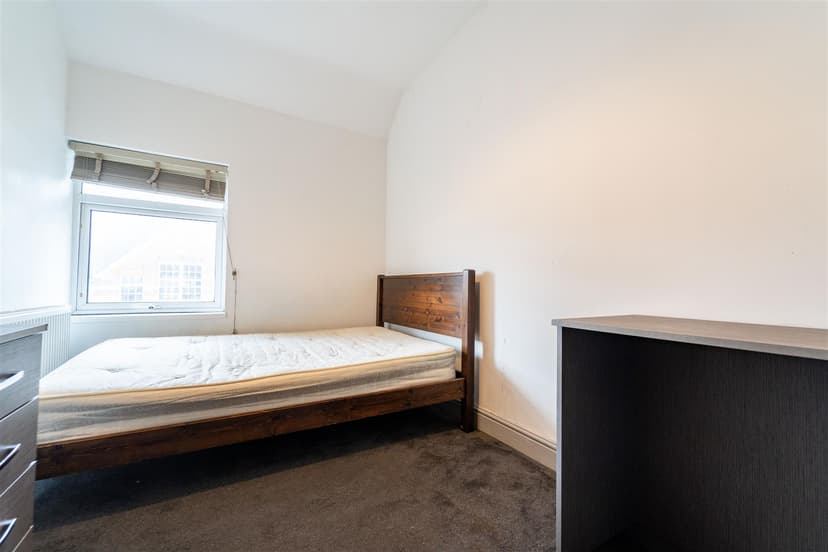 6, Umberslade Road - Image 14