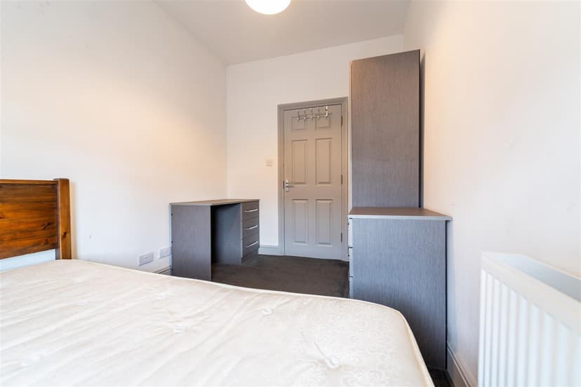 6, Umberslade Road - Image 13