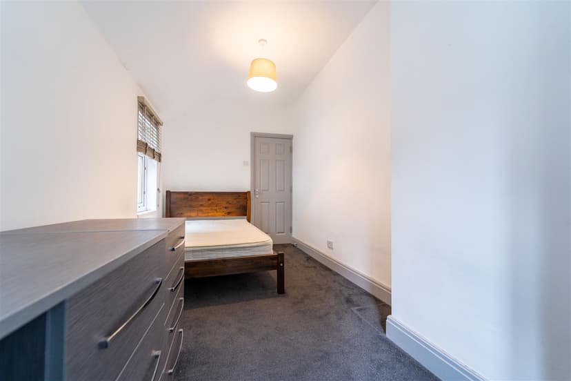 6, Umberslade Road - Image 10