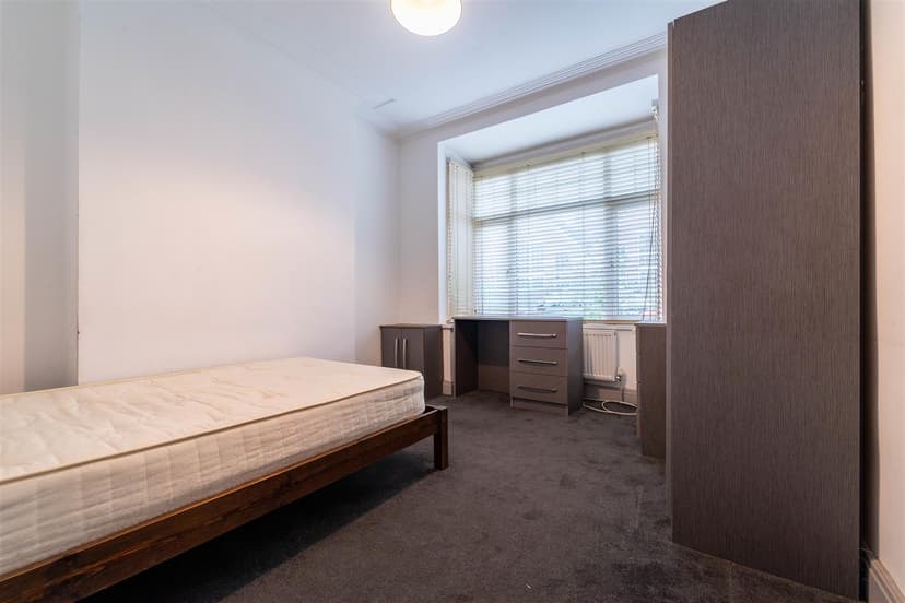 6, Umberslade Road - Image 9