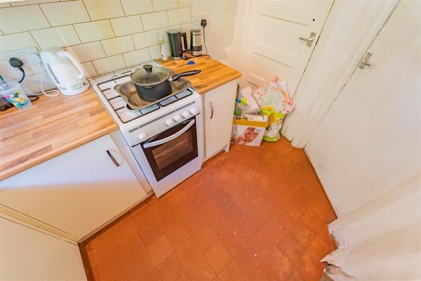 37, Quinton Road - Image 10