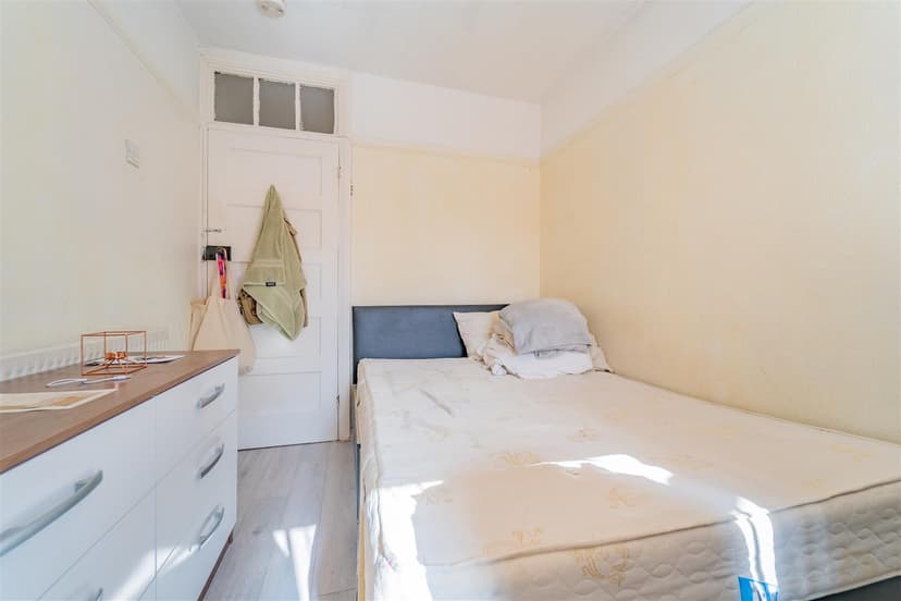 37, Quinton Road - Image 5