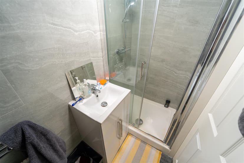 131, Dawlish Road - Image 15