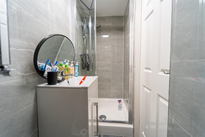 131, Dawlish Road - Image 11