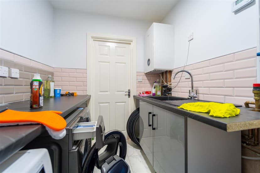 131, Dawlish Road - Image 5