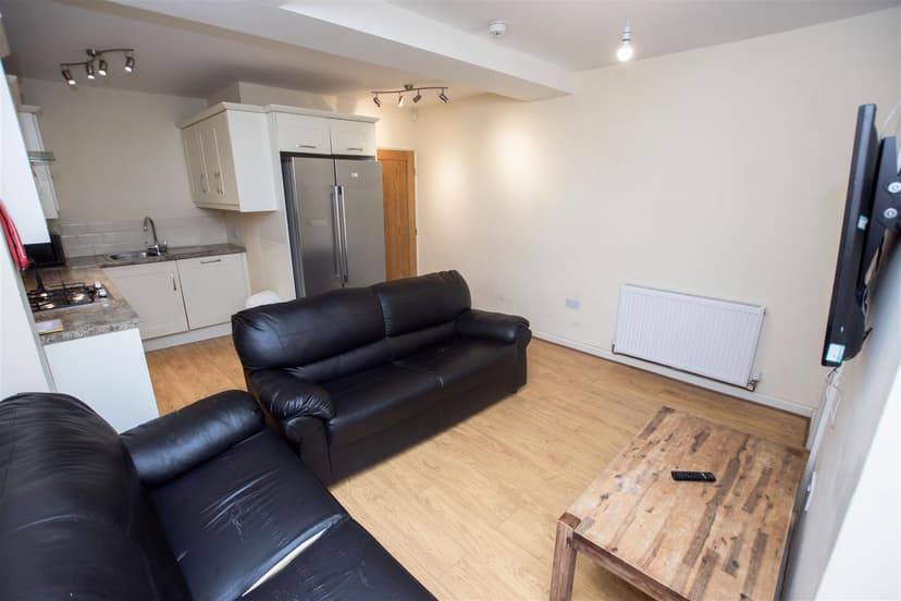 253, Heeley Road - Image 14