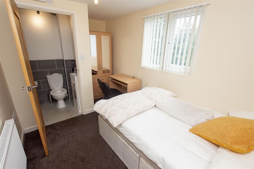253, Heeley Road - Image 8