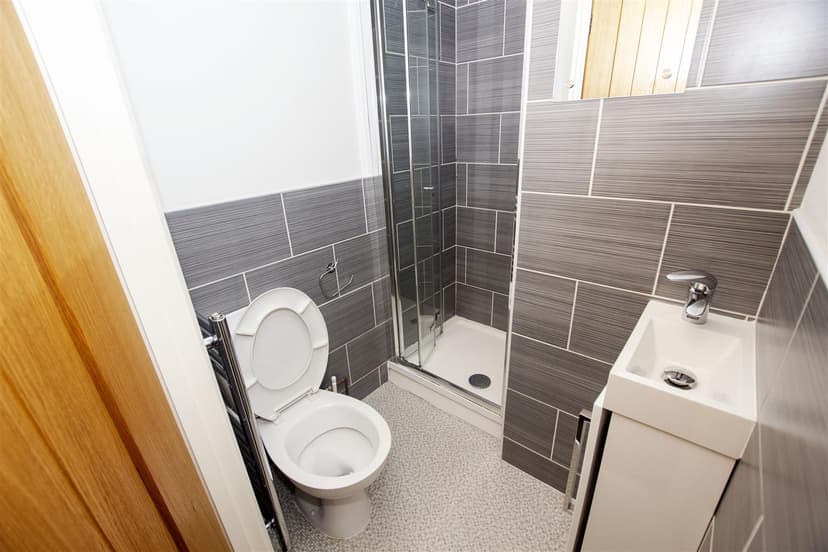 253, Heeley Road - Image 2