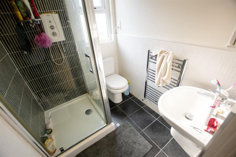 336, Tiverton Road - Image 3