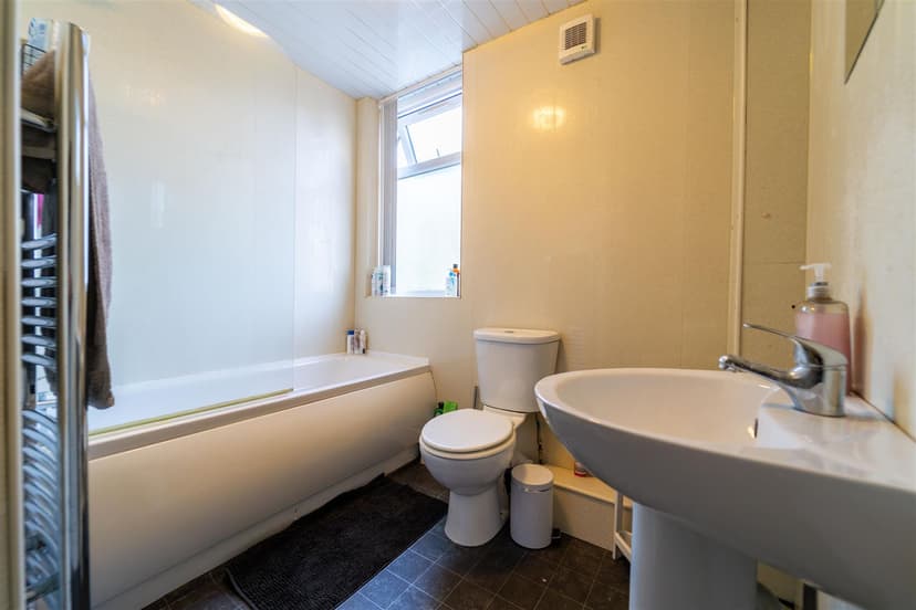 92, Alton Road - Image 5