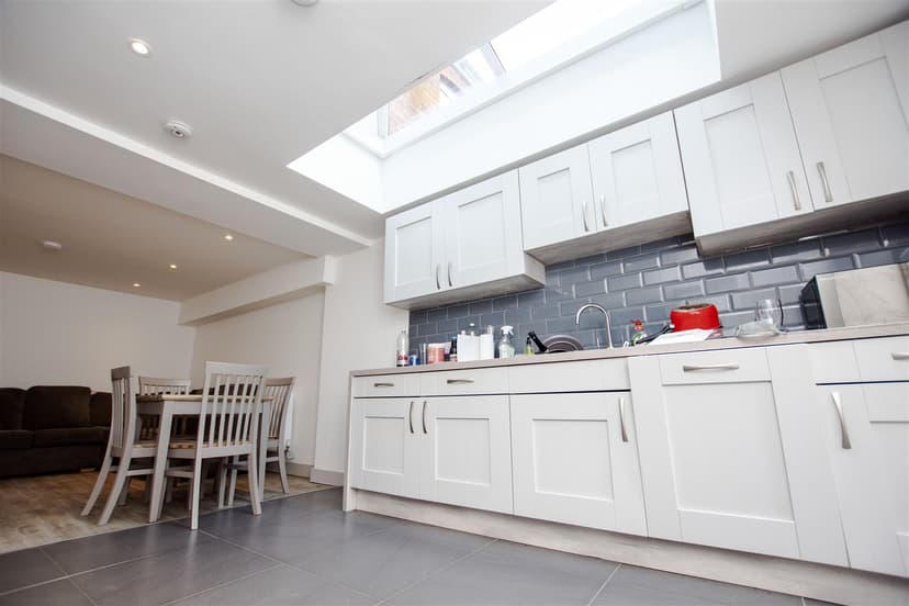 113, Teignmouth Road - Image 9