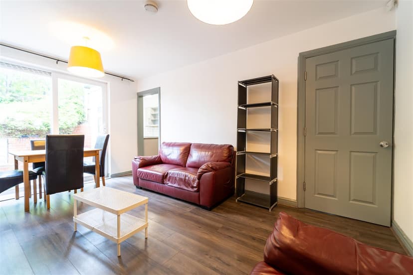 2, Rodbourne Road - Image 23