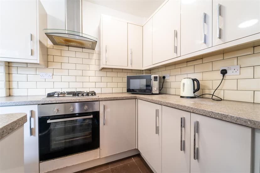 2, Rodbourne Road - Image 20