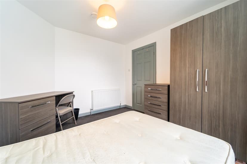2, Rodbourne Road - Image 16