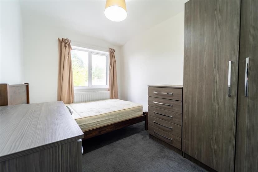 2, Rodbourne Road - Image 12