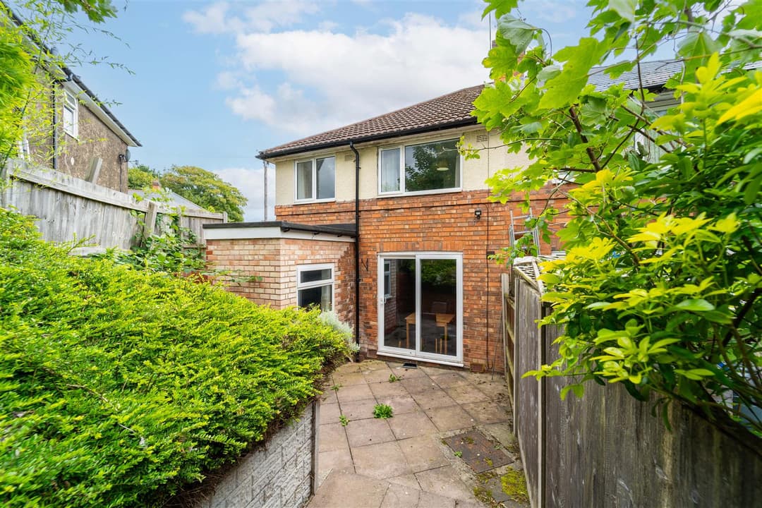 2, Rodbourne Road
