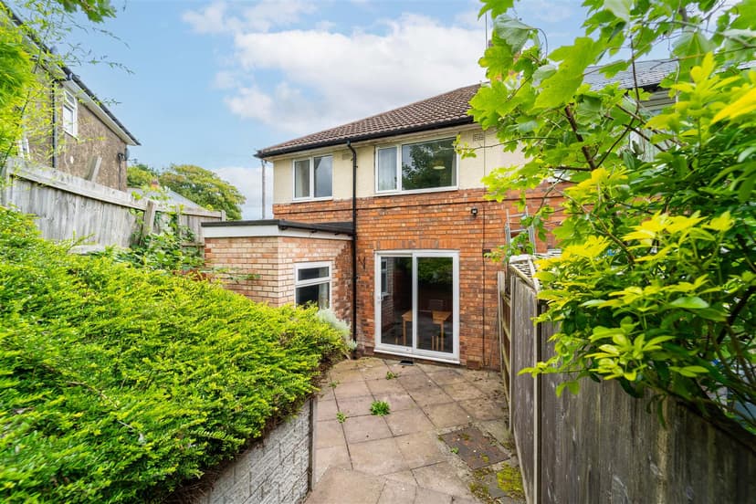 2, Rodbourne Road - Image 1