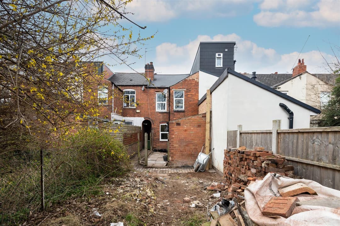 82, Dale Road