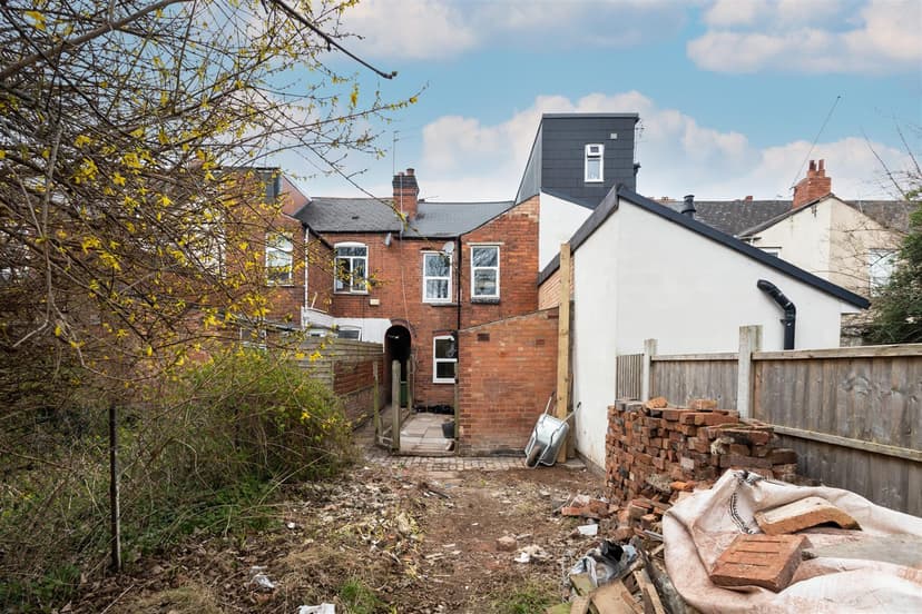 82, Dale Road - Image 1