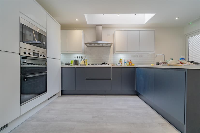 26, North Road - Image 14