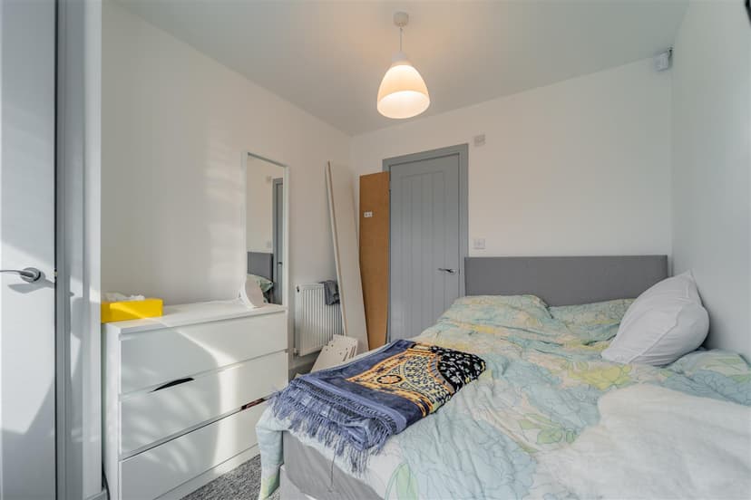 26, North Road - Image 10