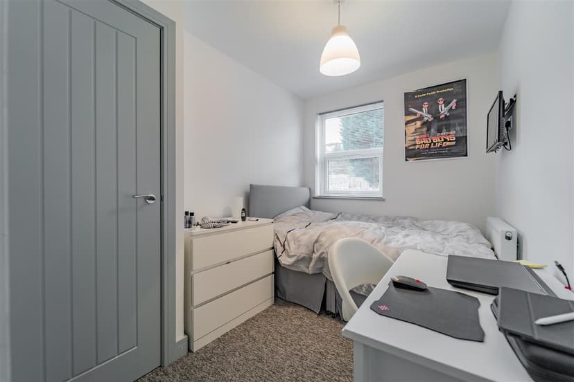 26, North Road - Image 4