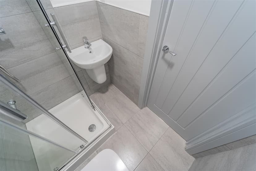 26, North Road - Image 3