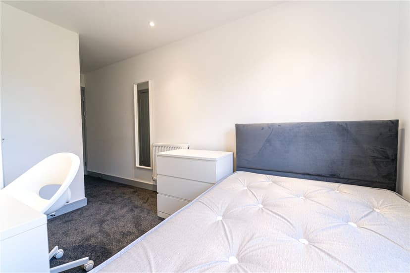 239, Dawlish Road - Image 16