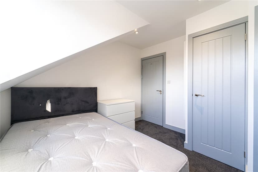239, Dawlish Road - Image 13