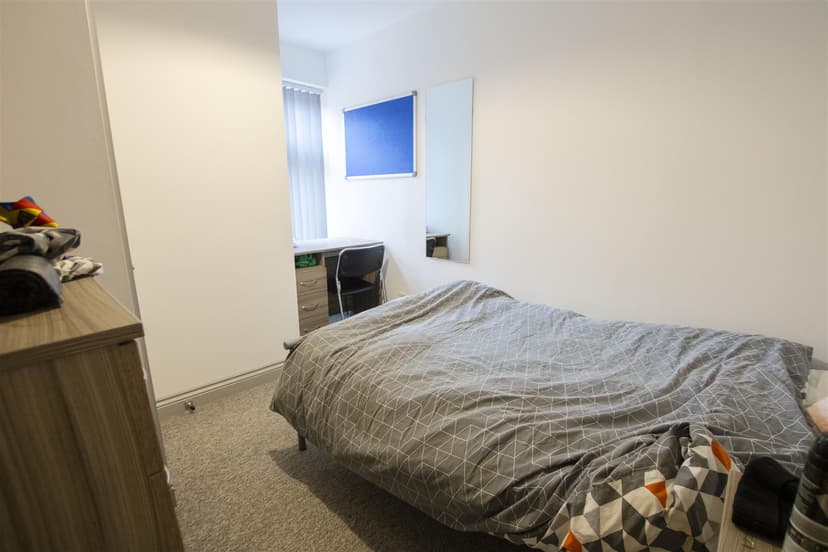 31, Selly Hill Road - Image 2