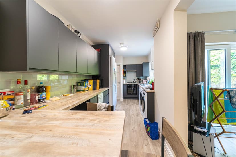 6a, Coronation Road - Image 17