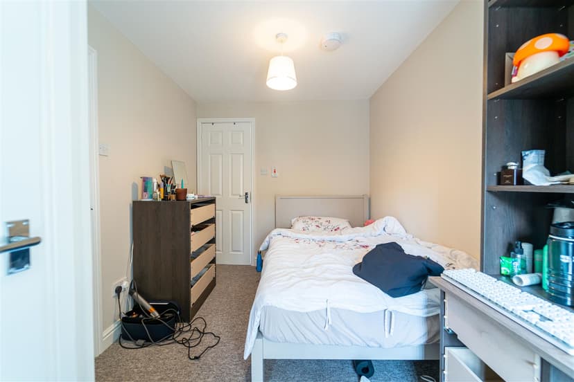 6a, Coronation Road - Image 10