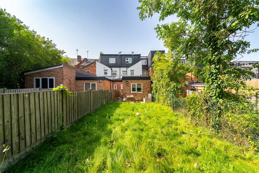 235, Hubert Road - Image 2