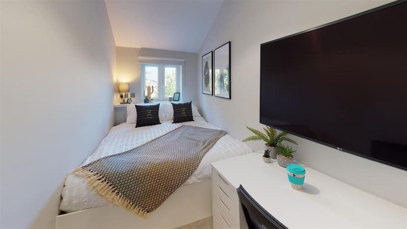 77, Heeley Road - Image 7