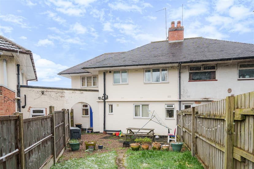 126, Umberslade Road - Image 2