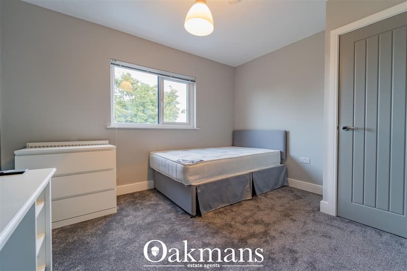 Room 7, 37 Selly Hill Road - Image 9