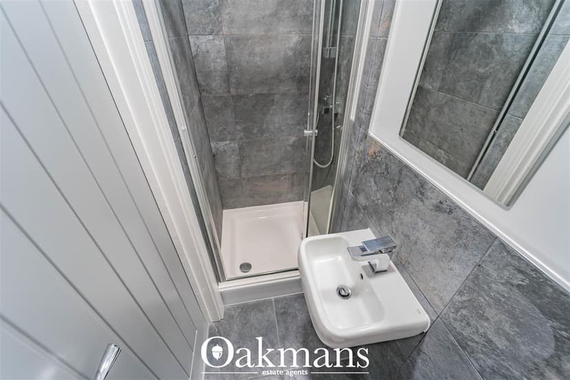 Room 7, 37 Selly Hill Road - Image 5